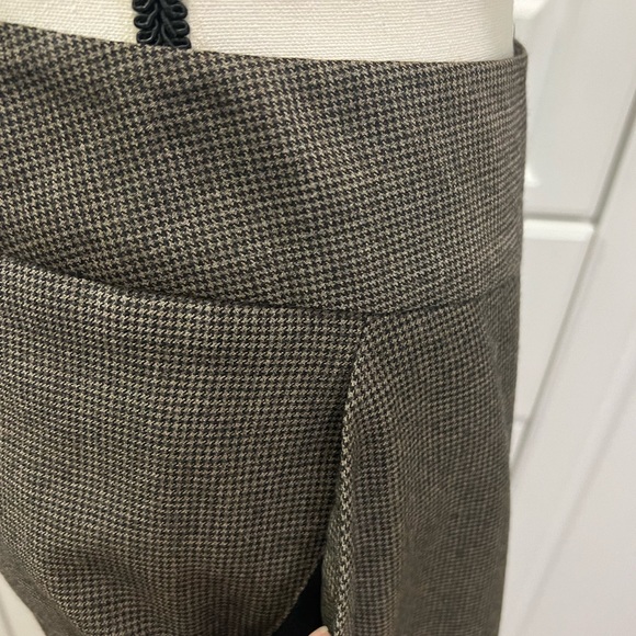 Banana Republic Pencil skirt | mermaid back | black and brown checkered size 4 - Picture 4 of 9